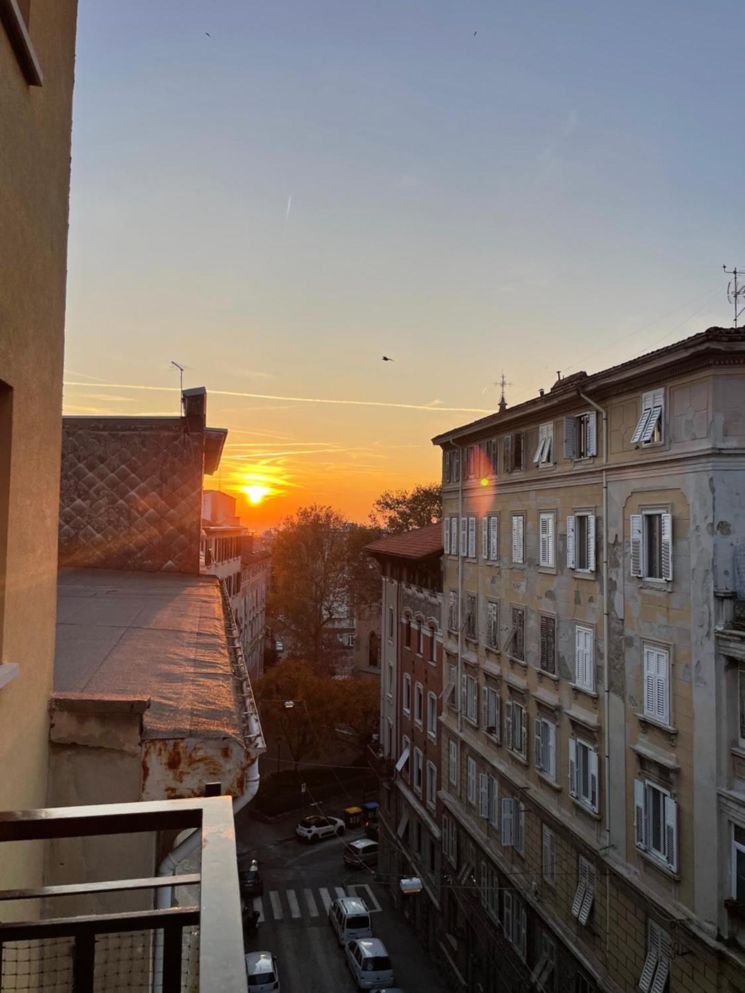 Sunway Apartment Трієст Екстер'єр фото